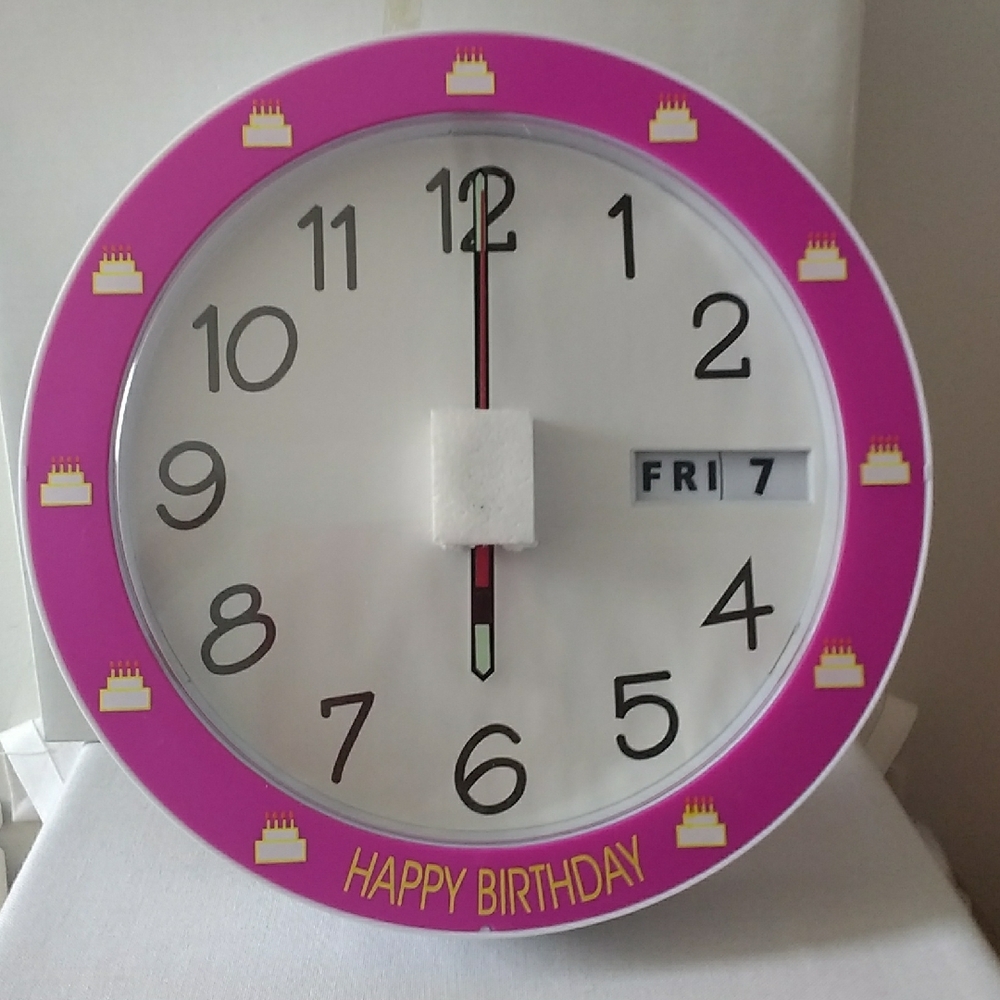 All Occasion Wall Clock With 8 Interchangeable Rings